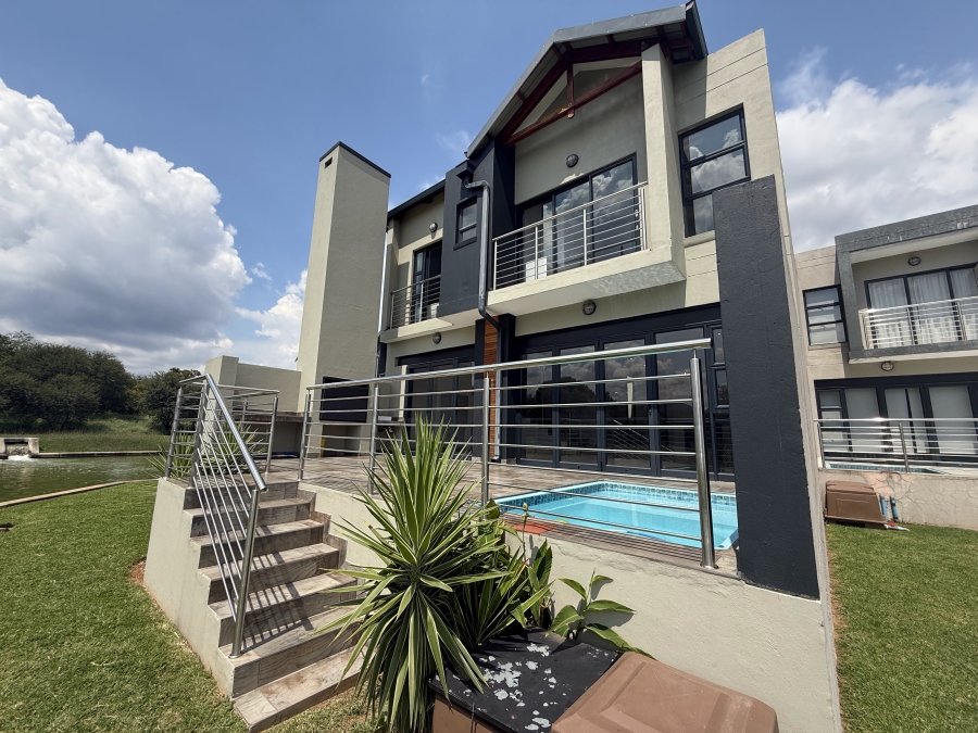 3 Bedroom Property for Sale in The Islands Estates North West